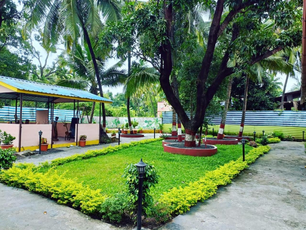 Отель Happy Holiday Alibaug Алибаг Экстерьер фото